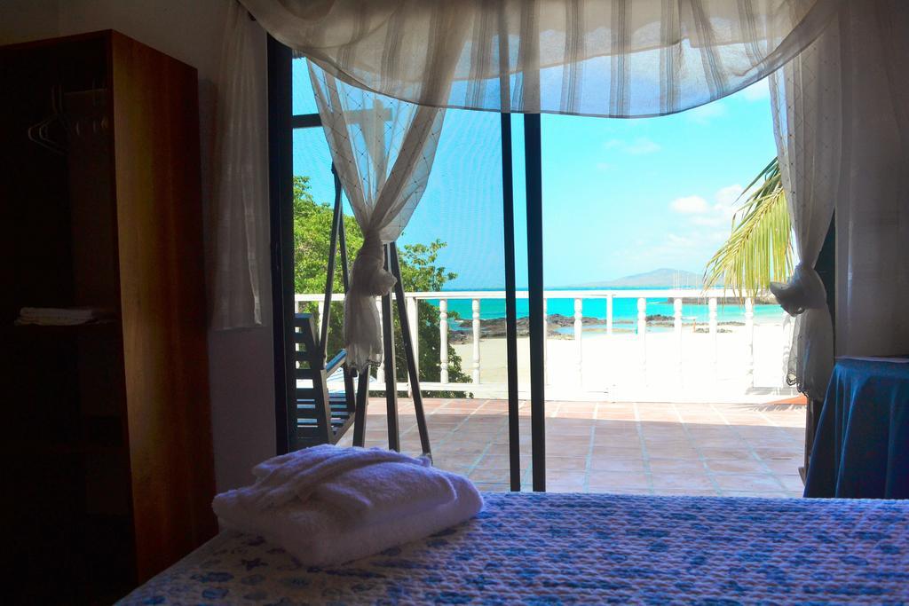 The Isabela Beach House Puerto Villamil Extérieur photo