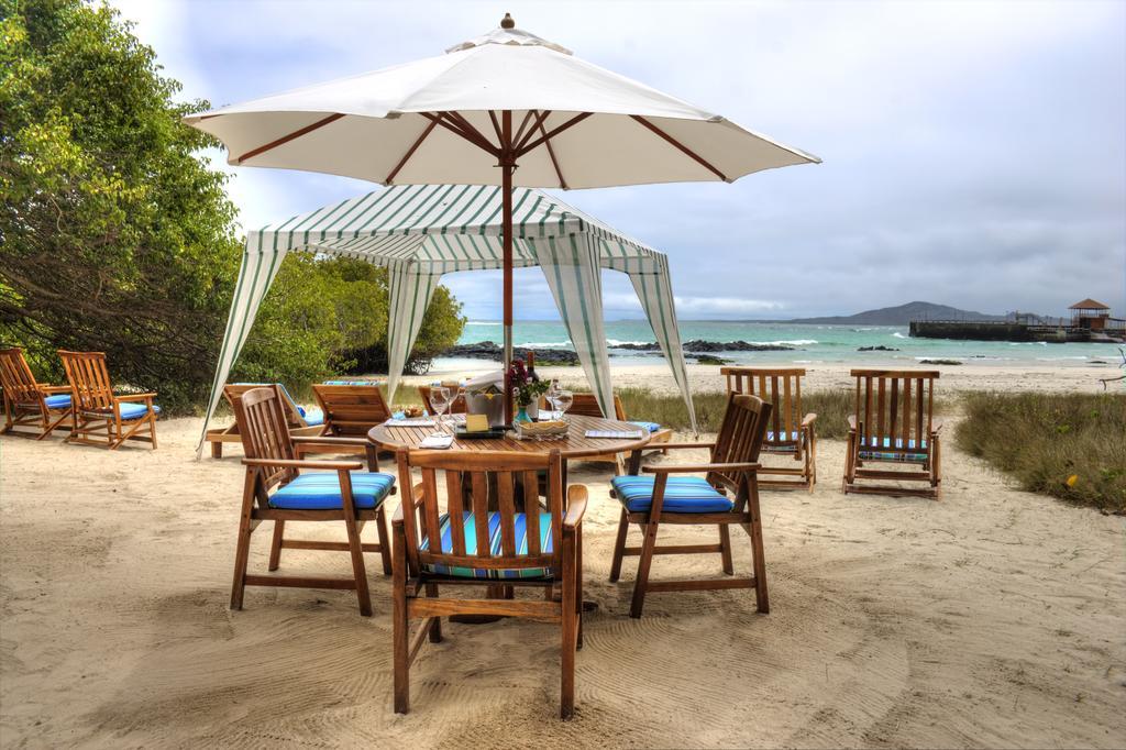 The Isabela Beach House Puerto Villamil Extérieur photo