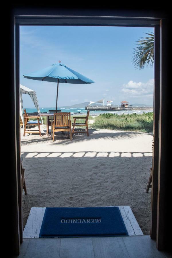 The Isabela Beach House Puerto Villamil Extérieur photo
